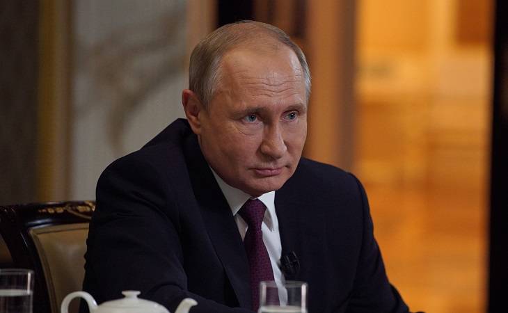 Путин назвал инцидент в Керченском проливе агонией Порошенко