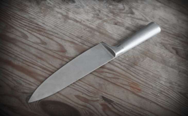 «Покажу, как режут десантники». В Витебском районе пациент больницы набросился с ножом на врачей