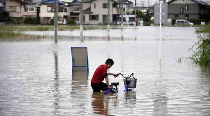 Наивысший уровень опасности и сотни тысяч эвакуированных: что происходит в Японии 
