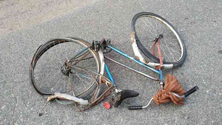 Под Вороново легковушка убила велосипедистку. Пьяный водитель сбежал 