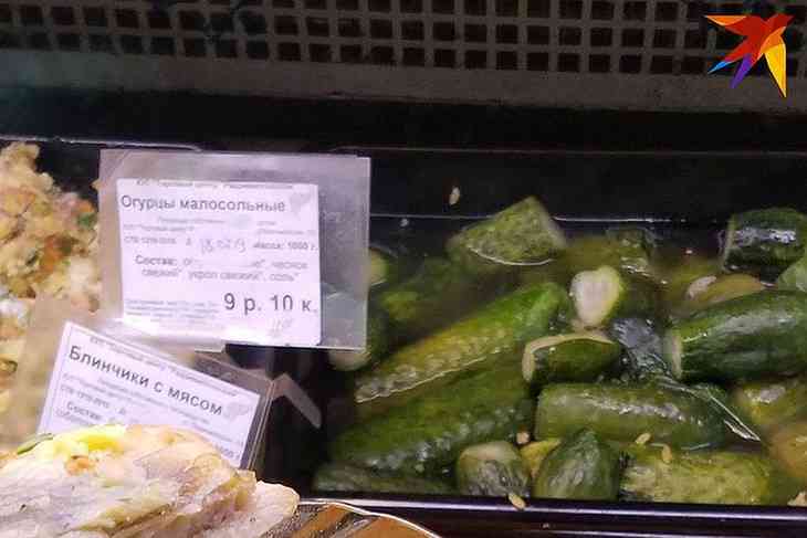 В минском кафетерии продаются огурцы по цене мяса