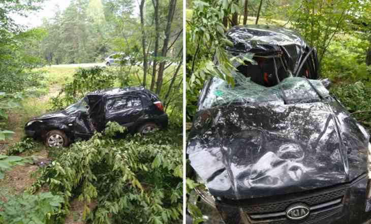 Под Пинском Kia вылетела в кювет и опрокинулась: женщина-водитель в реанимации