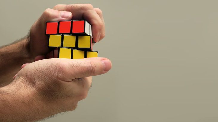 ИИ смог собрать кубик Рубика за одну секунду