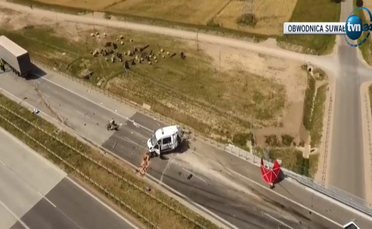 В Польше белорусский дальнобойщик насмерть сбил двух дорожных рабочих В Польше белорусский дальнобойщик насмерть сбил двух дорожных рабочих