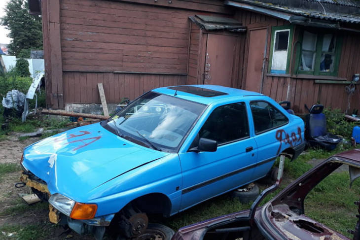 Могилевчанин продал чужой автомобиль за 160 рублей