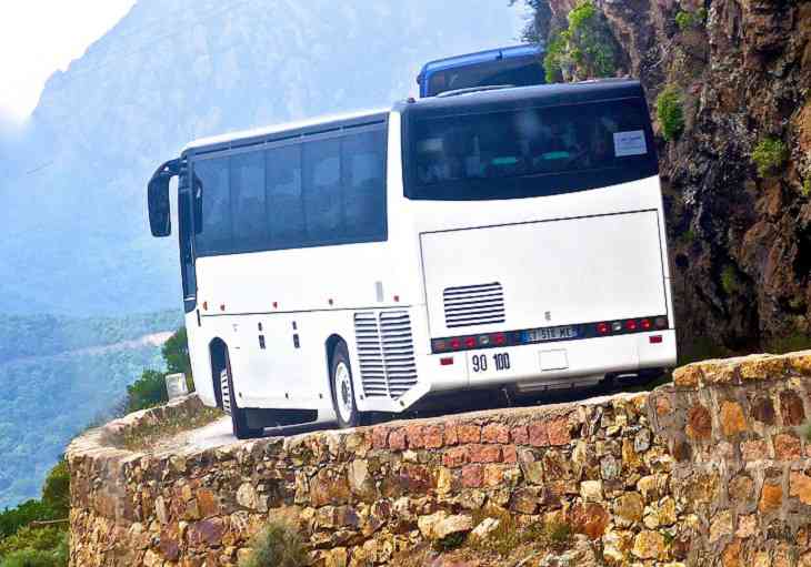 Страшное ДТП с пассажирским автобусом: 19 человек погибли