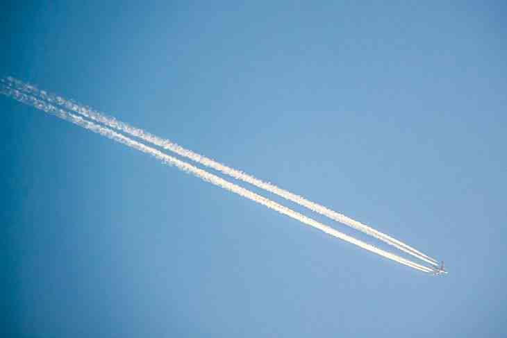 Опять сломался!: в Самаре из-за неисправности двигателя экстренно сел самолет SSJ 100