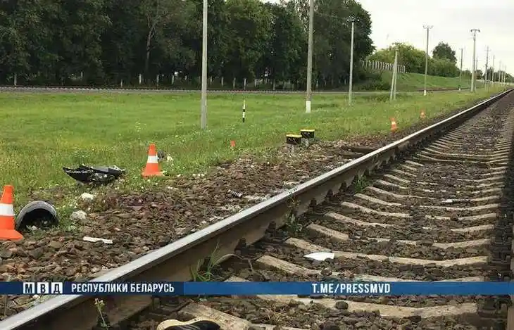 В Шклове 15-летний школьник на скутере попал под поезд — подростку оторвало ноги