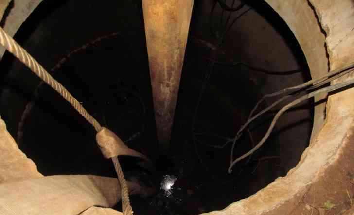 В Минском районе двое мужчин едва не погибли во время чистки водозаборной скважины