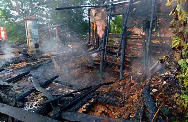 В Поставском районе на пожаре погиб спасатель В Поставском районе на пожаре погиб спасатель