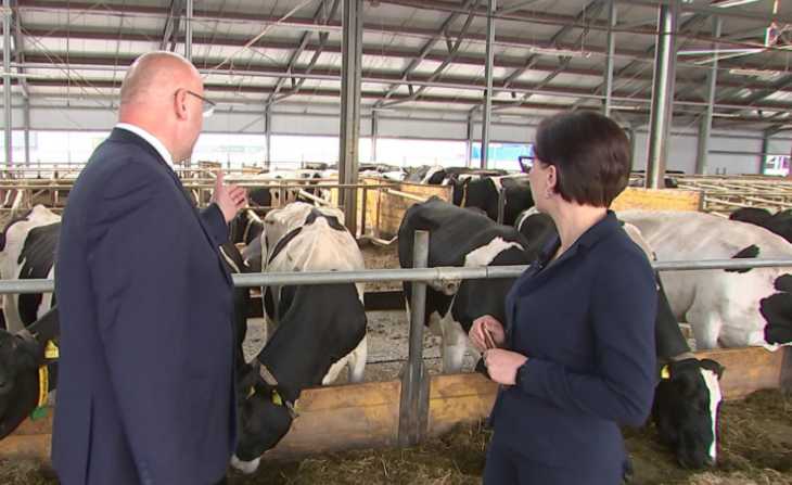 «Ситуация под контролем». Министр сельского хозяйства – о падеже скота и ферме под Горками