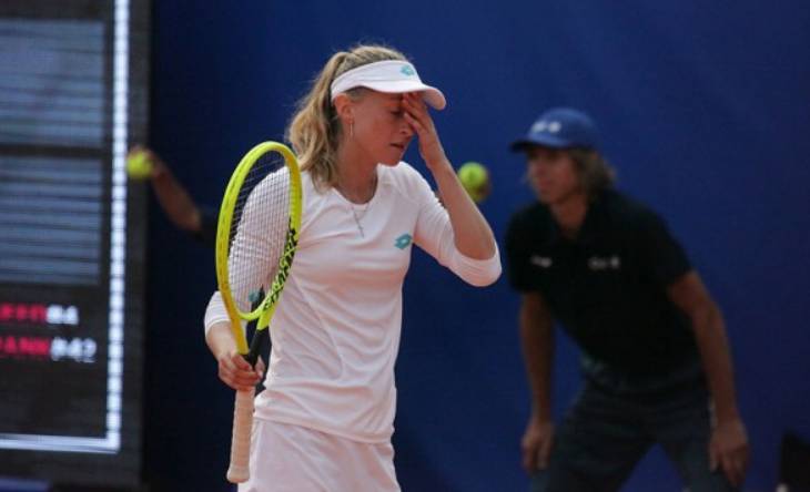 Александра Саснович уступила Элизе Мертенс на турнире категории «Премьер» в Торонто