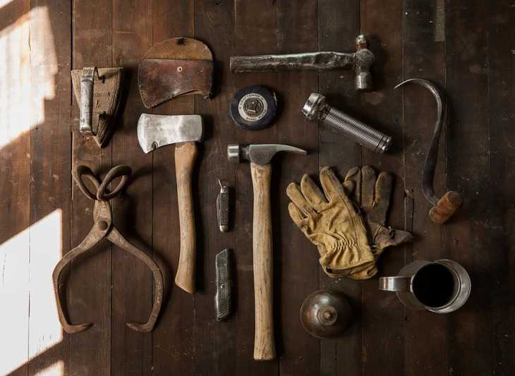 Минчанин обиделся на маленькую зарплату и продал инструменты фирмы за 2,5 рубля