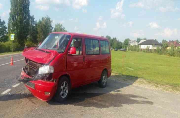 Под Брестом столкнулись два парня-водителя, в больницу попала женщина 