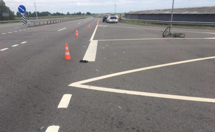 «Опель» сбил велосипедиста в Бобруйском районе «Опель» сбил велосипедиста в Бобруйском районе