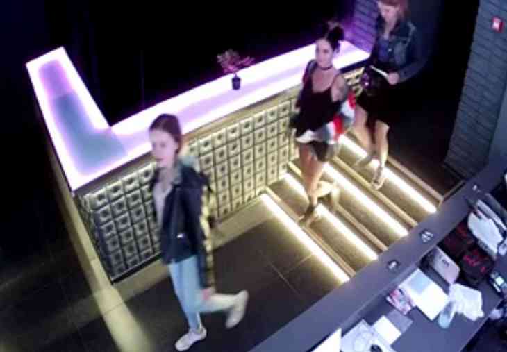 В Минске три дамы отдохнули в баре и стащили телефон