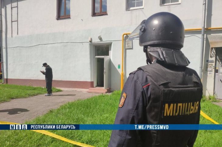  «Связали продавца и распылили перцовый газ»: в Минске обокрали ювелирный магазин