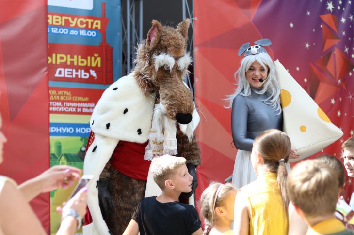 Дегустации, конкурсы и «Король Сыра». Как в Минске прошел сырный фестиваль