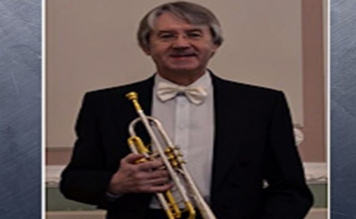 Тело заслуженного артиста России нашли под окнами его дома