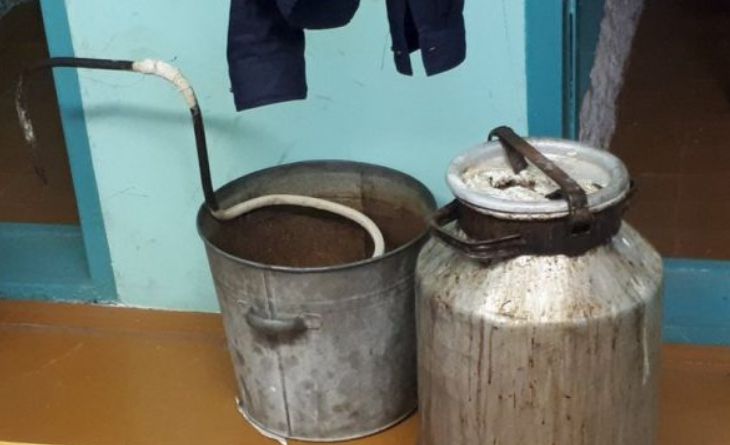 Более 230 литров браги изъяли в Гомеле у самогонщика-«рецидивиста»