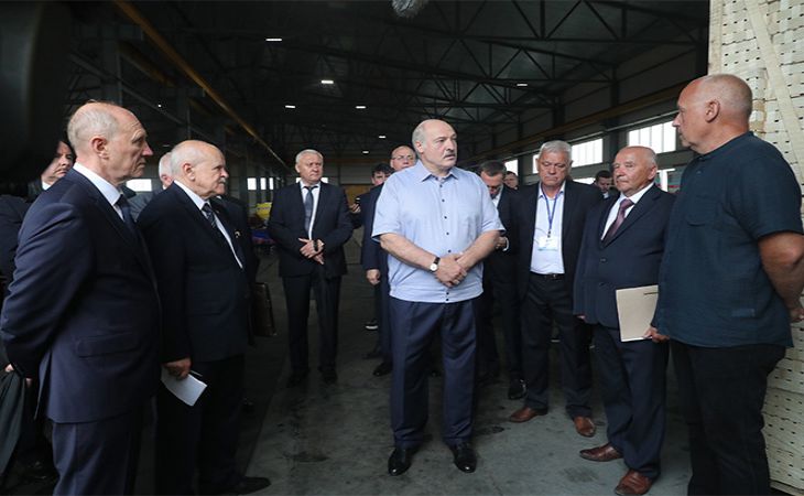 Лукашенко сообщил, каким районам следует готовиться к его инспекциям