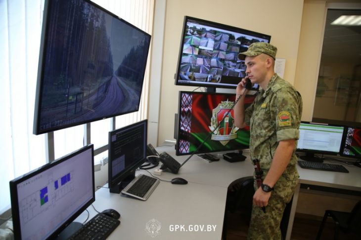 На границе пограничники задержали россиянина без документов, но с картой Европы На границе пограничники задержали россиянина без документов, но с картой Европы