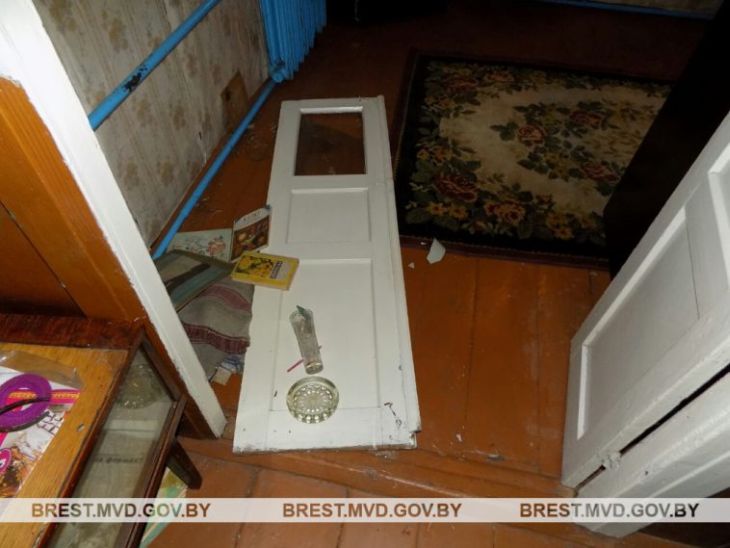 В Каменецком районе мужчина сбежал из больницы и украл аккордеон В Каменецком районе мужчина сбежал из больницы и украл аккордеон