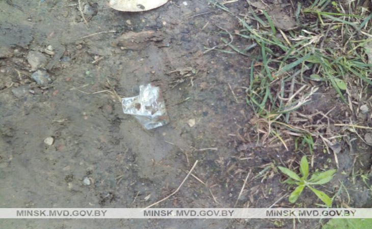 Минчанин пытался съесть сверток с гашишем при встрече с правоохранителями Минчанин пытался съесть сверток с гашишем при встрече с правоохранителями
