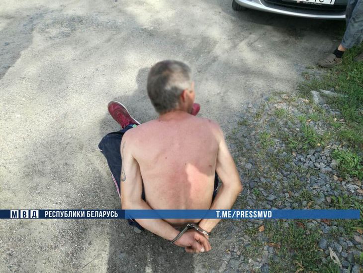 В Пружанском районе милиция с выстрелами задерживала нарушителя с топором
