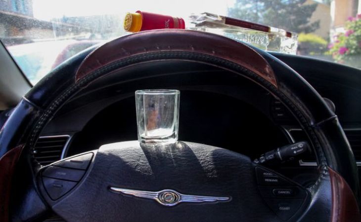 «Поссорился с женой». Водитель фуры всю дорогу от Бреста до Минска пил за рулем «Поссорился с женой». Водитель фуры всю дорогу от Бреста до Минска пил за рулем