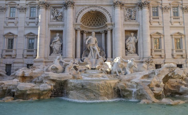 В Риме белорусскую туристку оштрафовали за купание в фонтане