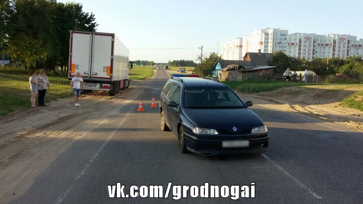 Откинуло на асфальт. В Лиде сбили 11-летнюю девочку 