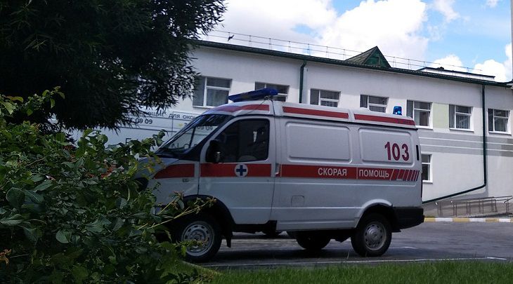 «Снимает штаны и говорит: «Мне болит голова, сделайте укол в ногу». Фельдшер-акушер рассказала о работе в деревне