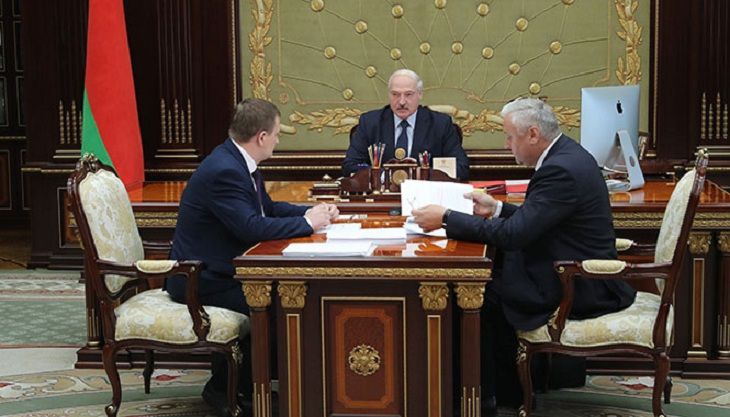 Лукашенко о законах: Часто корректировать нельзя
