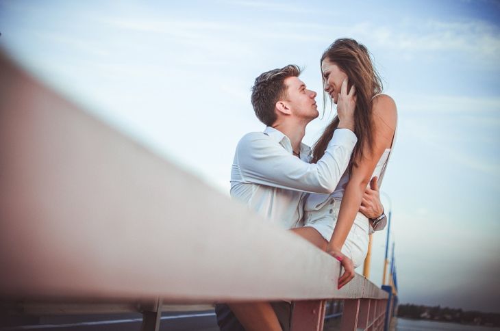 8 фраз, которые выдают любовь мужчины, даже если он её скрывает