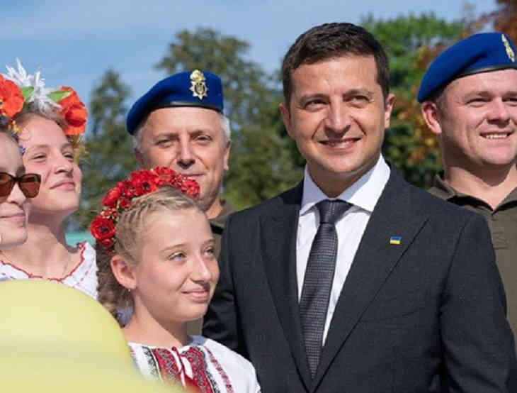 Зеленский рассказал о реакции МИД на его первый звонок Путину