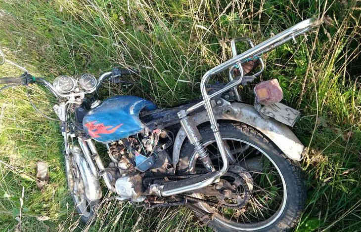 Съехал в кювет и врезался в дерево. Водитель мопеда погиб в ДТП в Городокском районе