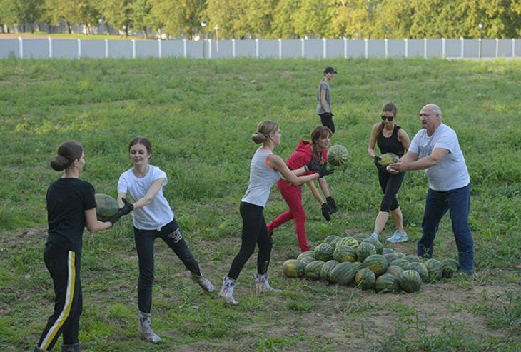 Новости недели: повышение зарплат бюджетникам и что еще изменится для белорусов с сентября