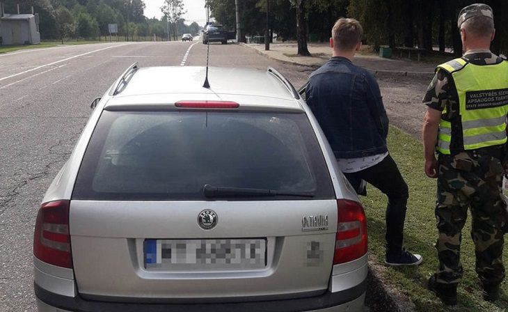 Белоруса задержали в Литве за нелегальную перевозку мигрантов через границу. Грозит 6 лет тюрьмы