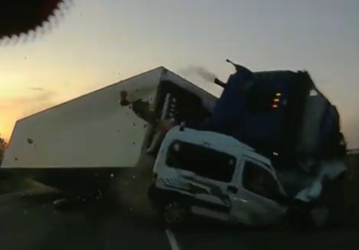 Четверо погибли: появилось видео ДТП с МАЗом, за рулем которого был белорус