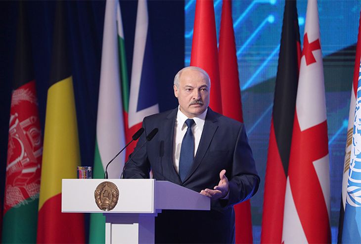 Лукашенко: Беларусь не будет размещать ракеты, если не будут угрожать нашей безопасности Лукашенко: Беларусь не будет размещать ракеты, если не будут угрожать нашей безопасности