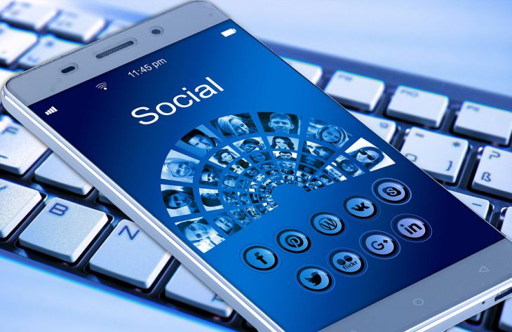 Ученые объяснили, как социальные сети влияют на состояние здоровья