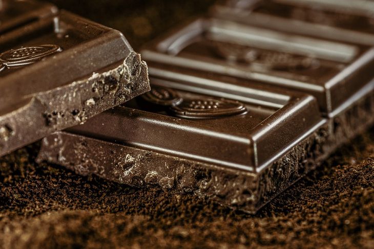 Медики назвали 6 болезней, от которых может защитить шоколад