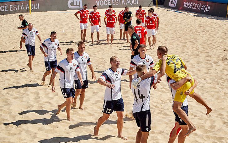 Белорусы победили россиян на старте суперфинала Евролиги по пляжному футболу Белорусы победили россиян на старте суперфинала Евролиги по пляжному футболу