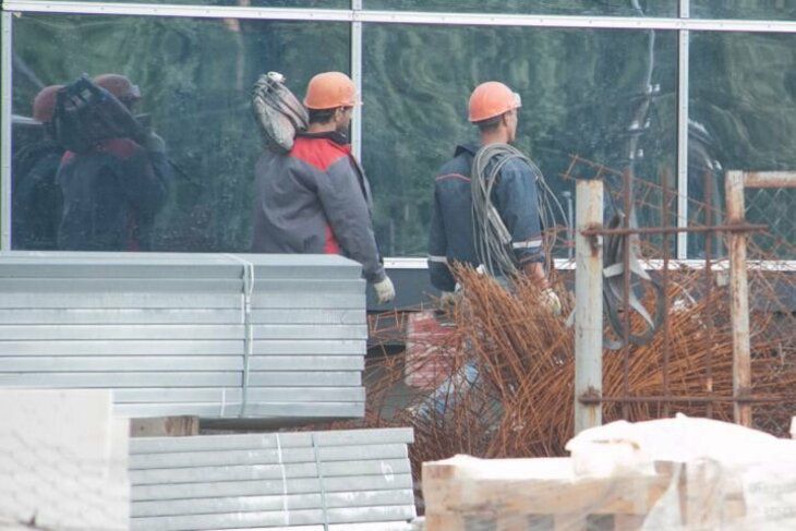 Белорусские строители разбегаются кто куда из-за низкой зарплаты