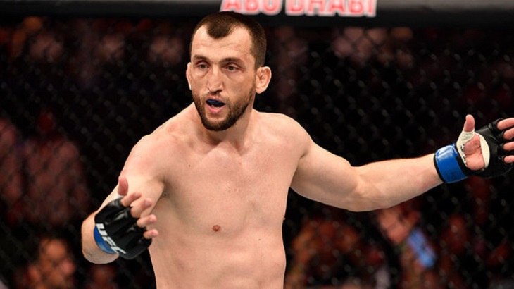 Российский боец Салихов одним ударом нокаутировал бывшего телохранителя Неймара