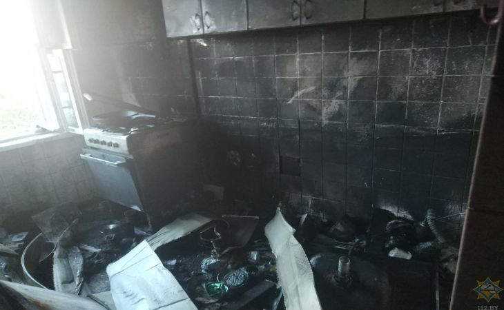 В Минске на пожаре спасли женщину – она просила о помощи из окна