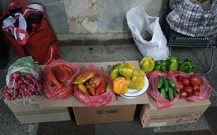 «Носки за 50 копеек – дорого». Что сейчас продают в подземных переходах Минска «Носки за 50 копеек – дорого». Что сейчас продают в подземных переходах Минска