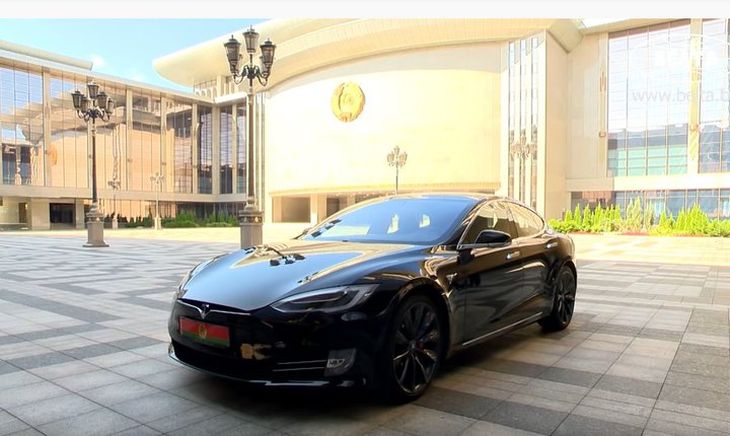 Пресс-секретарь Лукашенко рассказала, откуда Tesla у президента