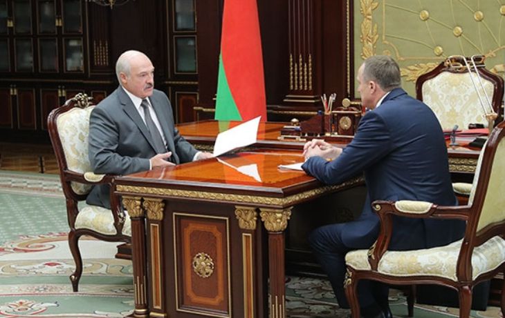 Лукашенко: главы предприятий «ложатся» на должность и не шевелятся
